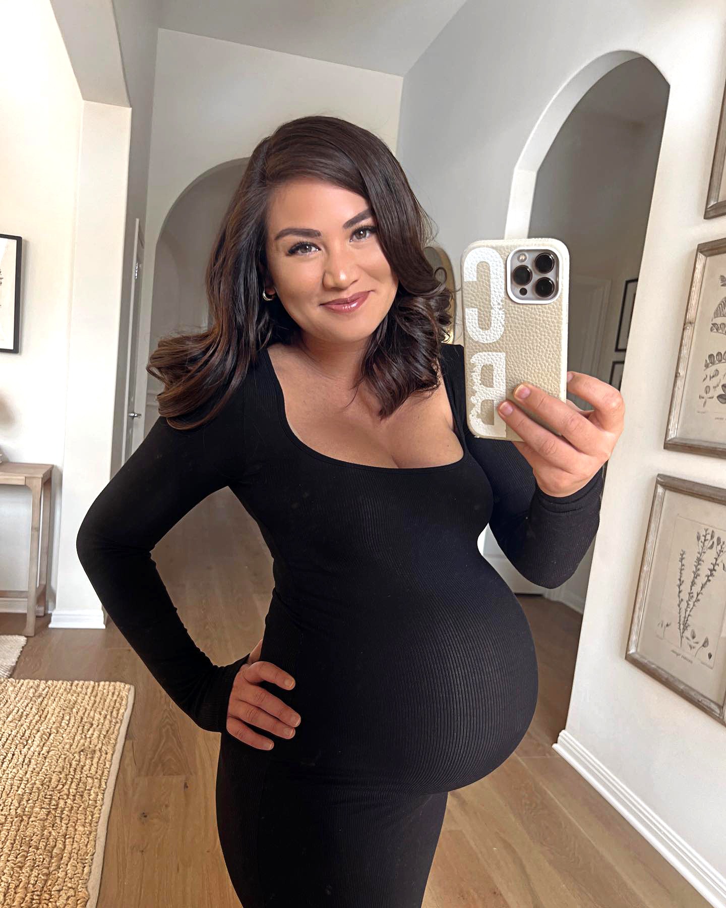 Pregnant Celebrities Showing Baby Bumps in 2023 Photos photo
