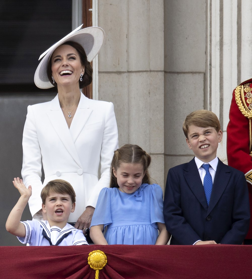 Princess Kate Shares Previously Unseen Family Photo With All 3 Children to Celebrate Mother's Day