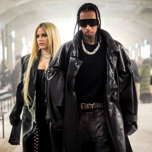 Avril Lavigne Tyga romance