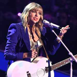 Taylor Swift Confesses That She Loves Telling 'Men How to Apologize' In Her Songs: It's 'My Thing'