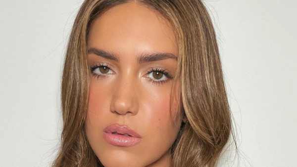 Tinx's $149 Secret to Her Sunkissed Highlights at the 2023 Oscars