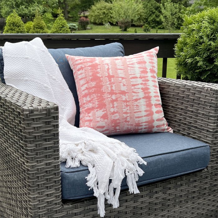 walmart-patio-deals-outdoor-pillow