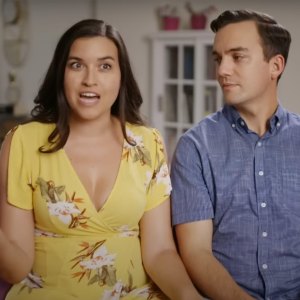 Watch TLC's 'Seeking Brother Husband' Premiere Sneak Peek Mike Sees Wife Elisa's Dating Profile