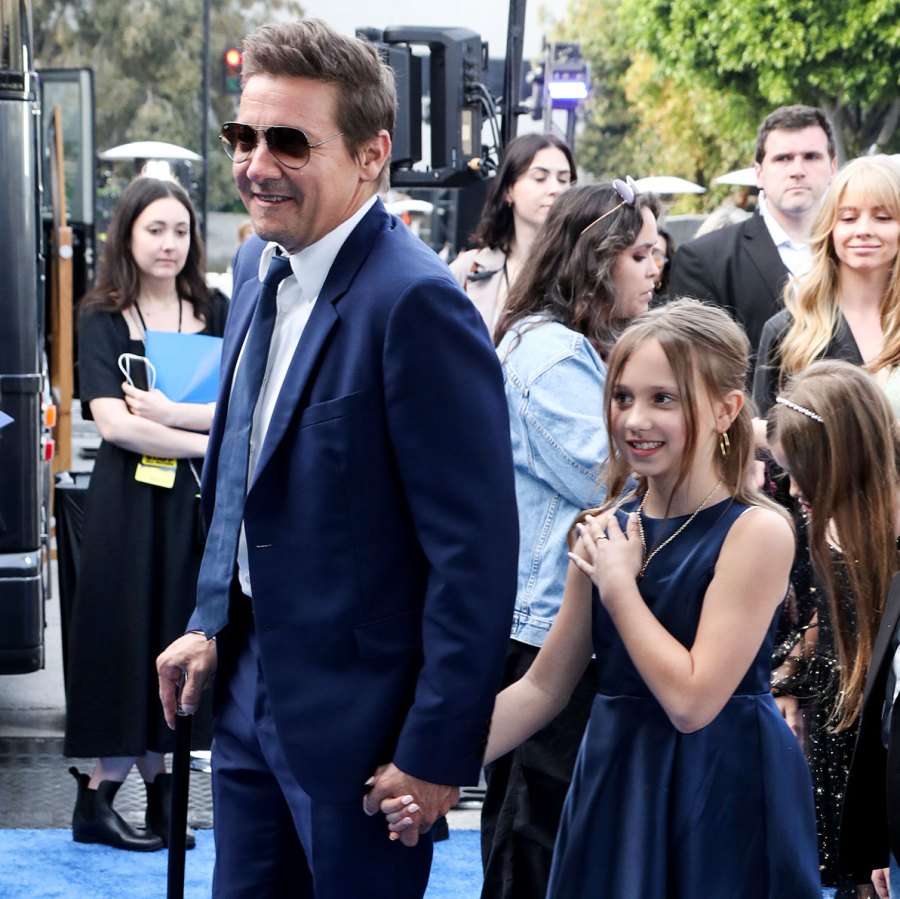Feature Jeremy Renner Brings Daughter Ava to 1st Red Carpet Since Snowplow Accident