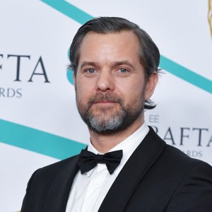 Joshua Jackson Says He Felt 'Imposter Syndrome' Over His 'Dawson's Creek' Salary