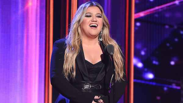 Kelly Clarkson Unveils Lyrics For Her 2 New Breakup Anthems- 'You Are the Reason I Said Goodbye' - 091
