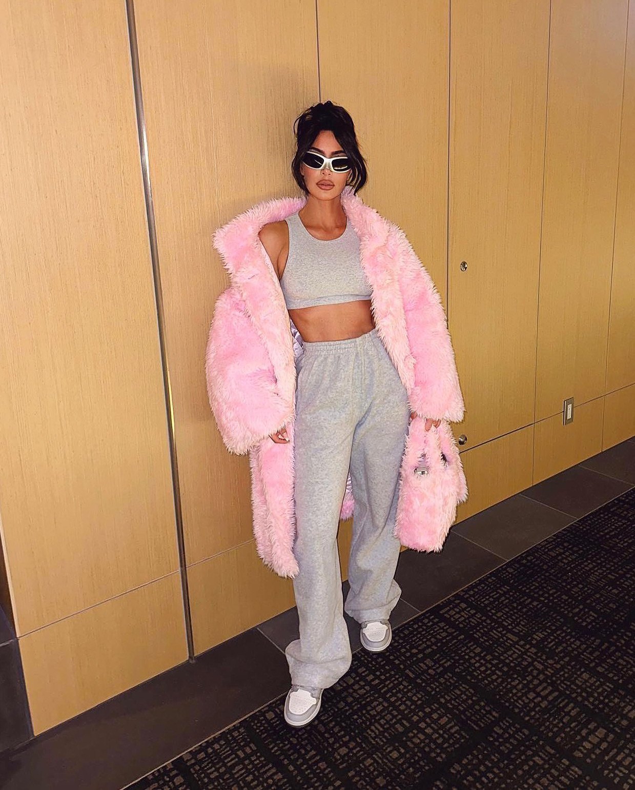balenciaga fur slides pink