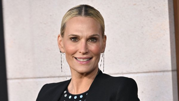 Molly Sims Shows Us Her Beauty Sleep Routine