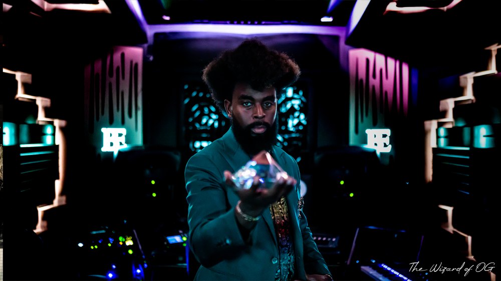 Musician Ollie Gabriel Uses Art to Help Amputees Get Prosthetic Legs