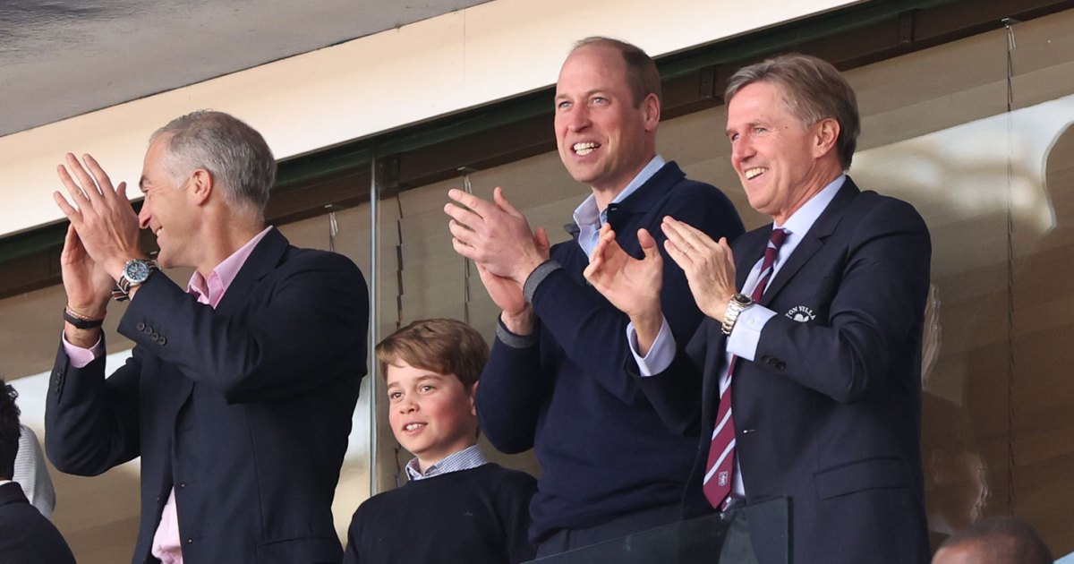 El príncipe William y su hijo George van a un partido de fútbol de Aston Villa: fotos