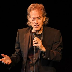 Richard Lewis Reveals Parkinson s Disease Diagnosis Retires From Stand-Up Comedy- I m on the Right Meds So I m Cool 211