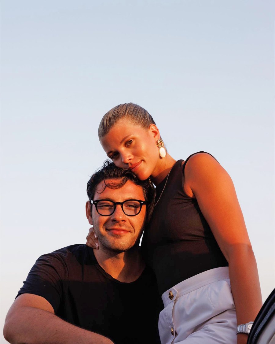 Sofia Richie Offers 1st Glimpse at Tropical Honeymoon With Elliot Grainge