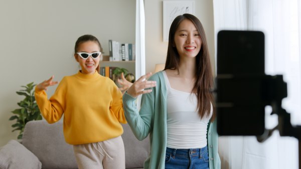Tik-Tok-Stock-Photo