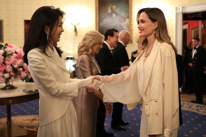 Vision in White Angelina Jolie and Son Maddox Make Rare Joint Appearance at White House State Dinner