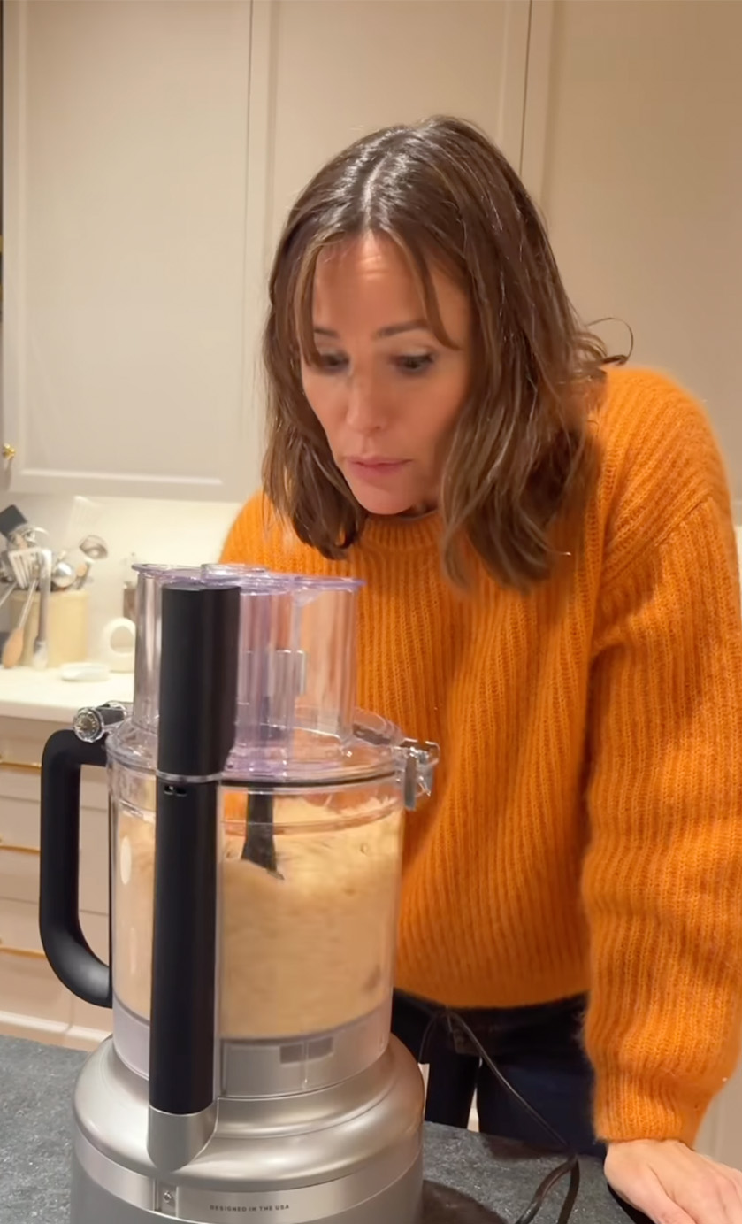 Jennifer Garner's Funniest Food Fails and Recipe Attempts Through the Years