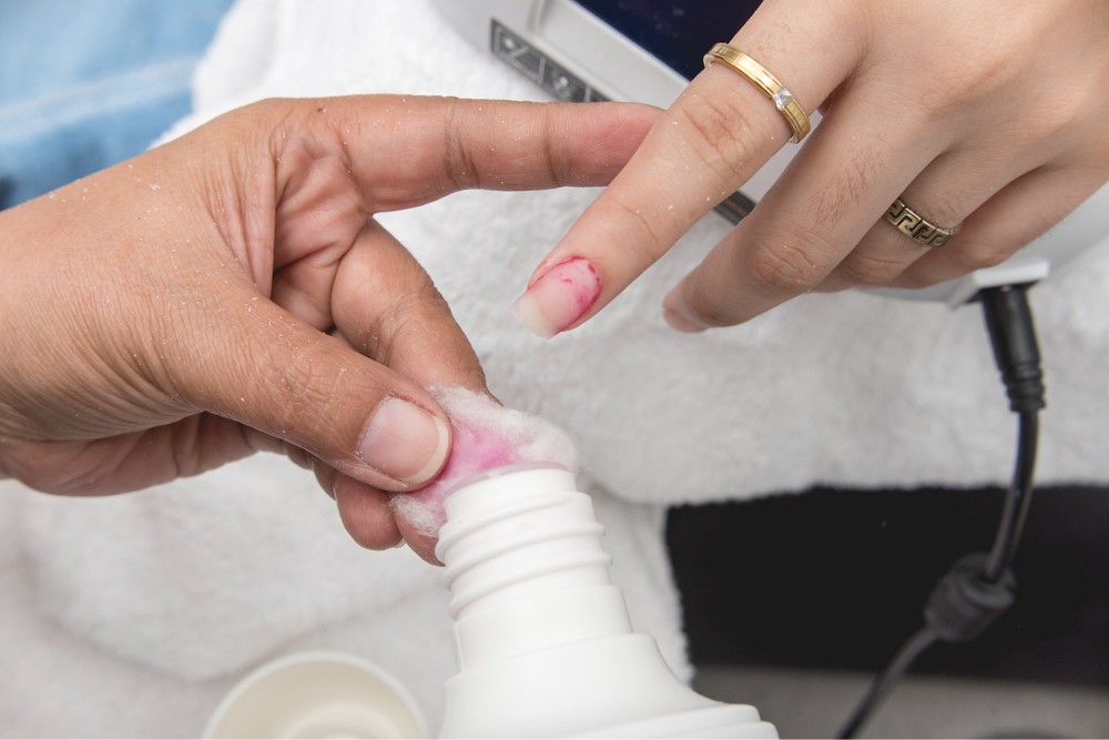 nail-polish-remover-us-weekly
