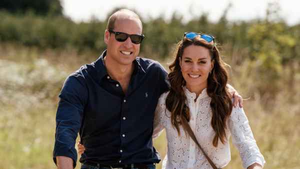 Prince William and Princess Kate Celebrate 12th Wedding Anniversary With Previously Unseen Photo
