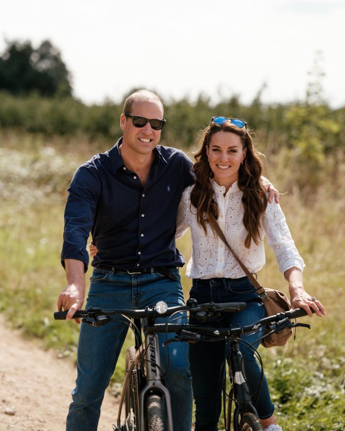 Prince William and Princess Kate Celebrate 12th Wedding Anniversary With Previously Unseen Photo