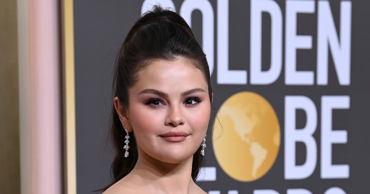 Selena Gomez’s Makeup Artist Achieves Soft Lip Color With This