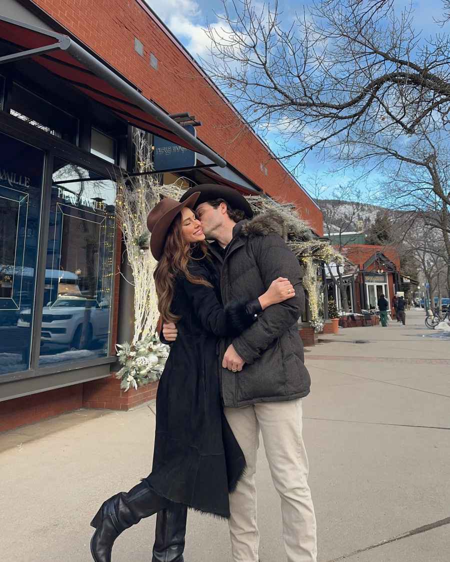 ‘Bachelor’ Alum Amanda Stanton and Boyfriend Michael Fogel’s Relationship Timeline