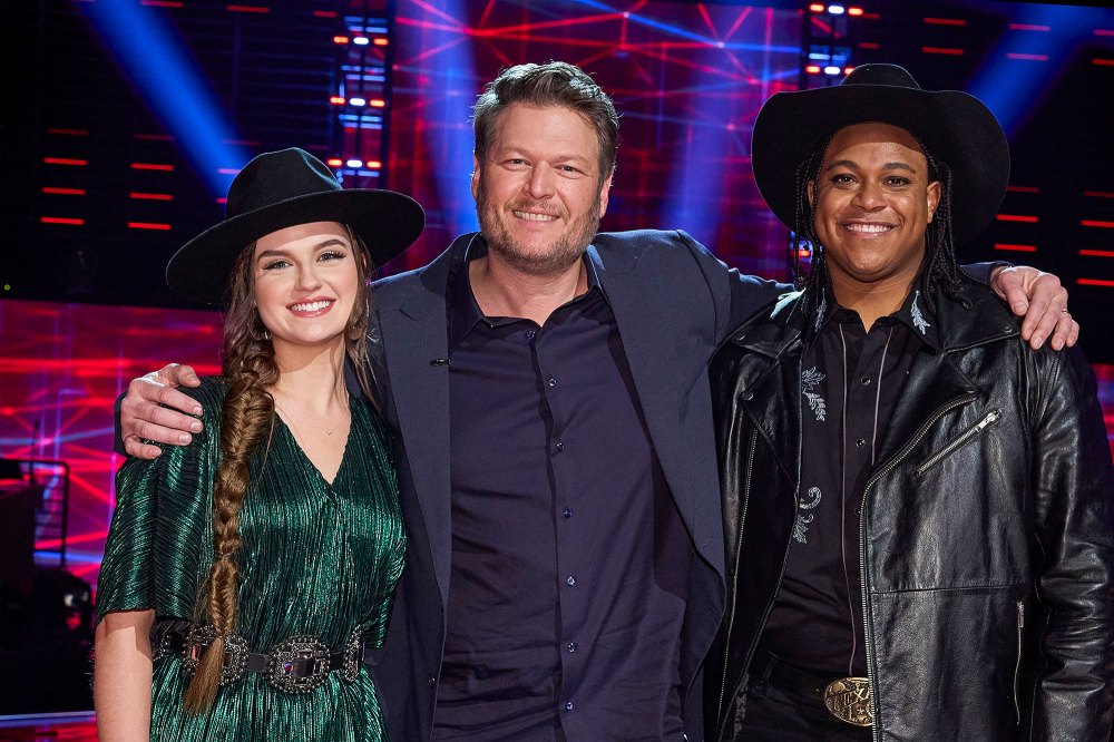 Blake Shelton Bonds With The Voice Contestants About Losing Their Brothers