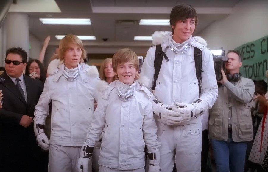 Cast-of-Disney-Channel-s--Minutemen---Where-Are-They-Now--Nicholas-Braun--Jason-Dolley-and-More -192