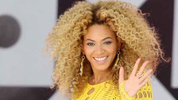 Celebs With Afros