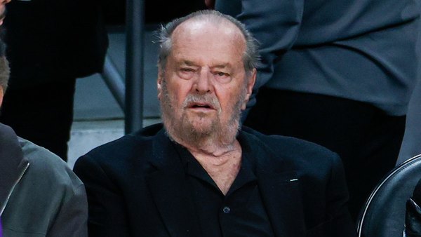 FEATURE Jack NicholsonVMakes Rare Public Appearance at Lakers Game 5