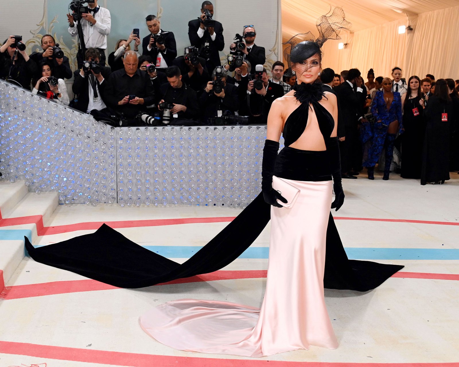 Met Gala 2023 Jennifer Lopez Hits Red Carpet Without Ben Affleck