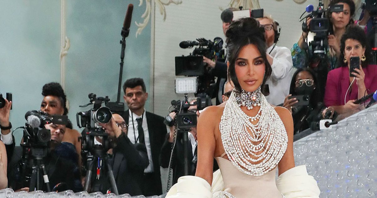 Kim Kardashian Taking Acting Lessons Before 'AHS' Amid Criticism | Us ...