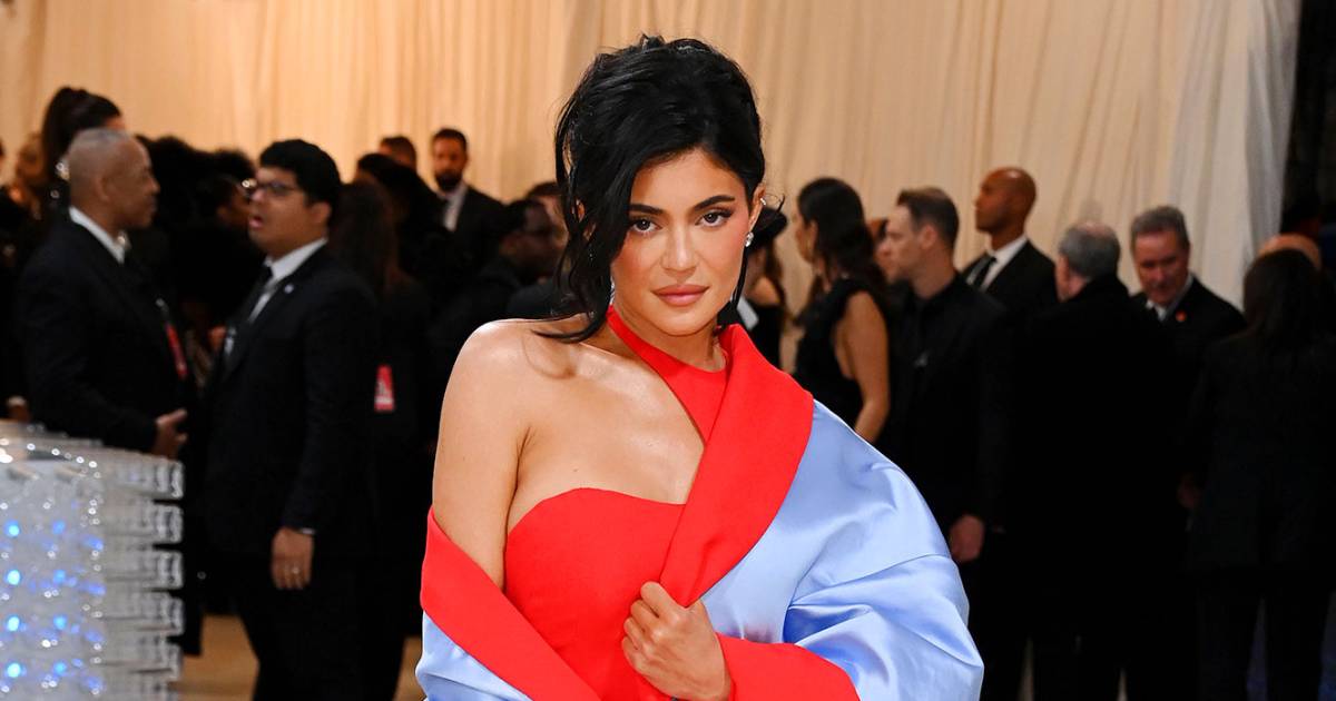 kylie jenner met gala red dress Kylie Jenner Rocks Edgy Red Gown at 2023 Met Gala as She Says She's 'Here for a Good Time'