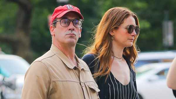 Jon-Hamm-and-Fiancee-Anna-Osceola-Have-Romantic-Date-Night-at-Cipraini-in-New-York-City--Photo-429