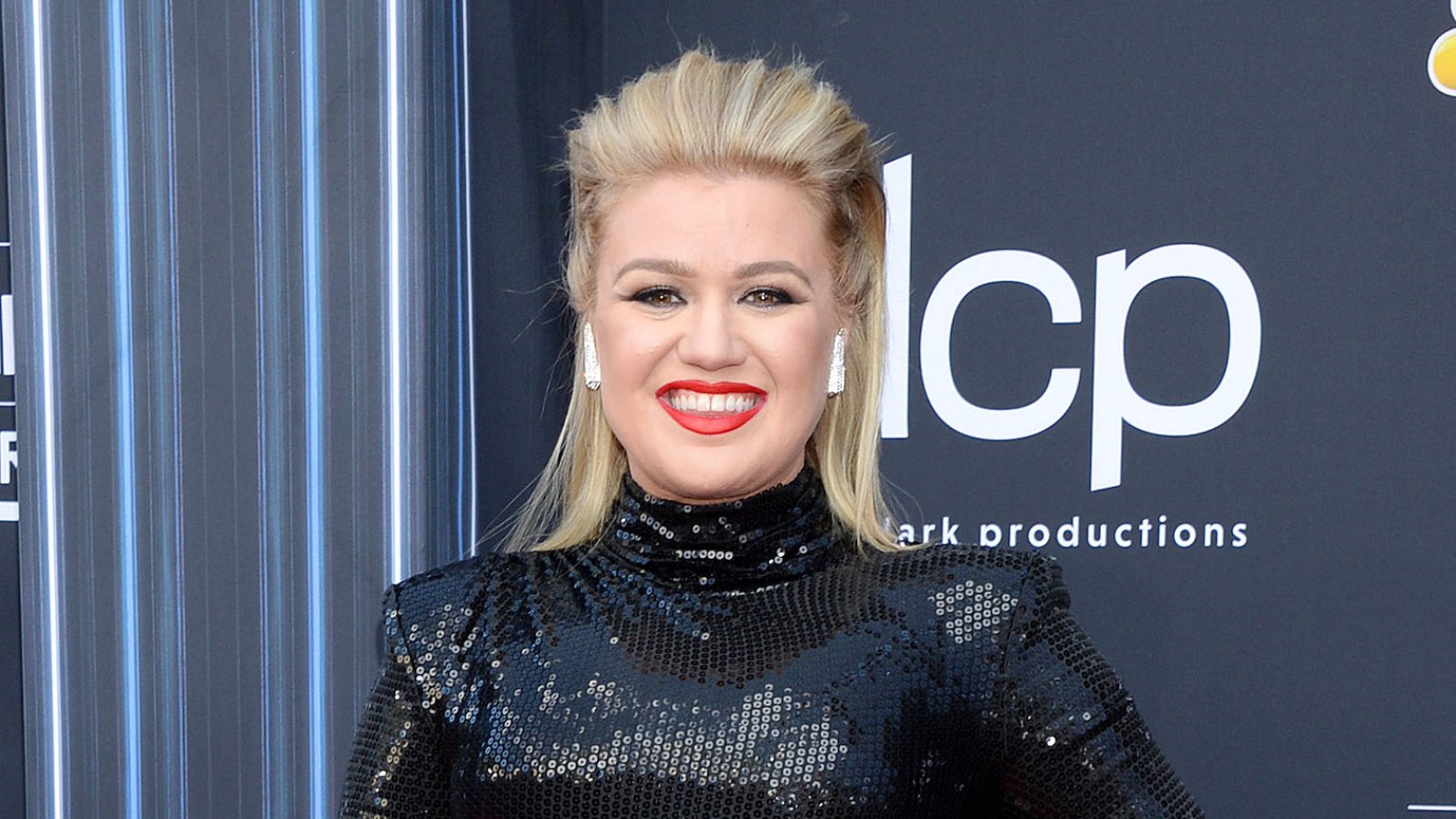 Kelly Clarkson reveals she cut too truth telling songs from upcoming album