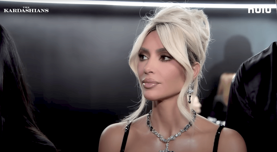Kourtney Kim Kardashian-s Fight Over Dolce and Gabbana