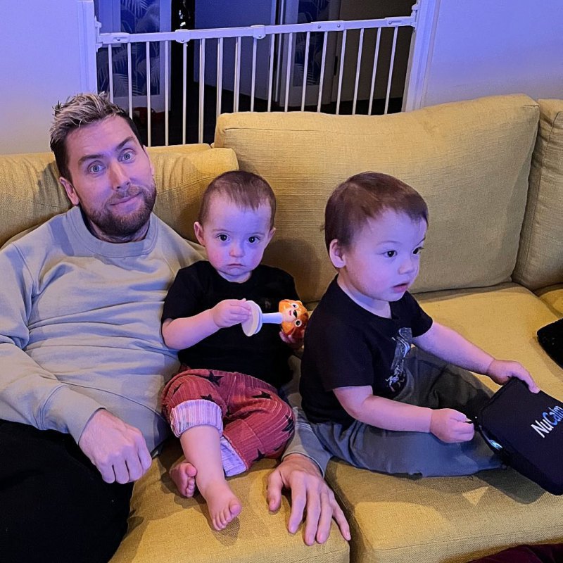 Lance-Bass-and-Michael-Turchin-s-Twins-Alexander-and-Violet-s-Cutest-Photos-139