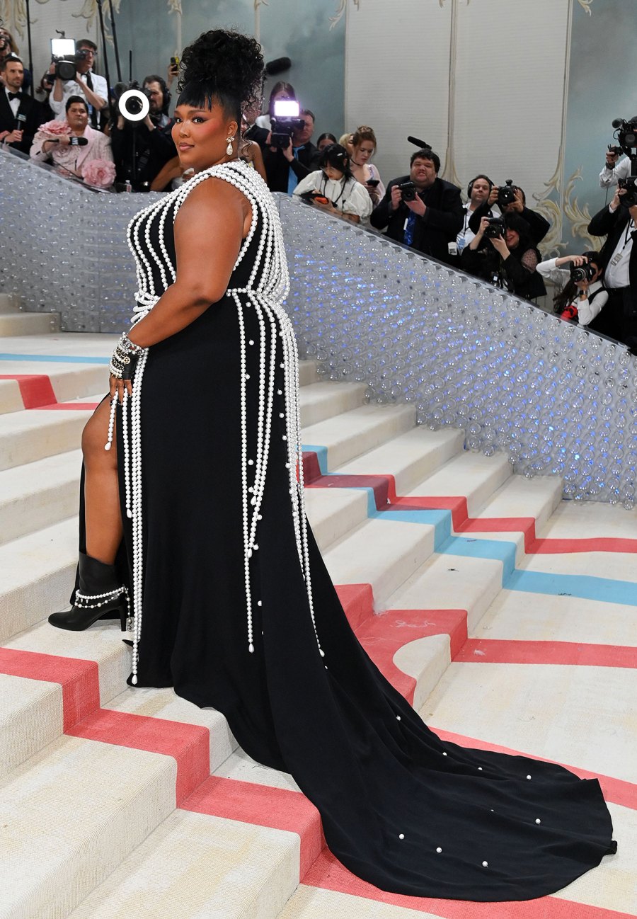 Lizzo Brings the Drama With a Fabulous Pearl-Covered Gown at the 2023 Met Gala- Photos 695