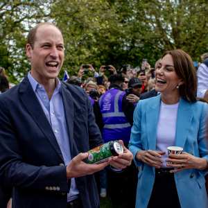 Prince William and Princess Kate Pop in Blue During Coronation Big Lunch: See Photos