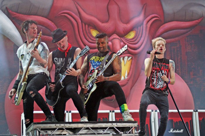 Sum 41 Is Splitting Up After 27 Years