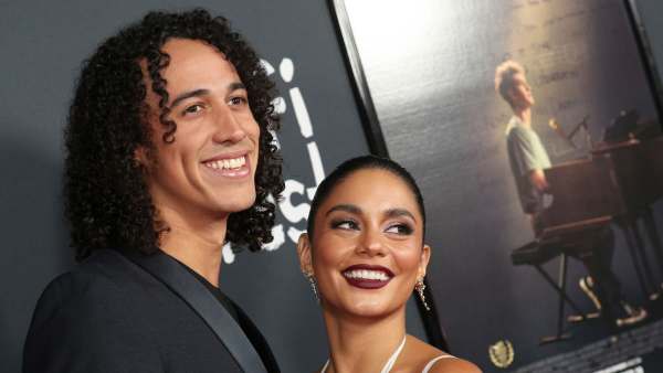 Vanessa Hudgens Is Considering Eloping With Fiance Cole Tucker
