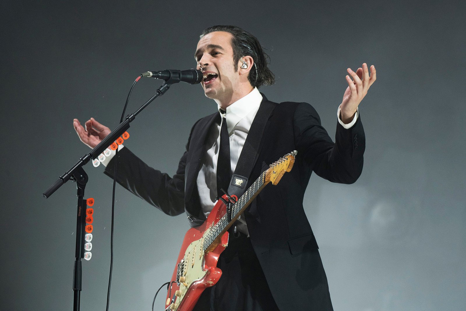 Who Is The 1975 s Matty Healy 5 Things to Know About the Singer Linked to Taylor Swift 119