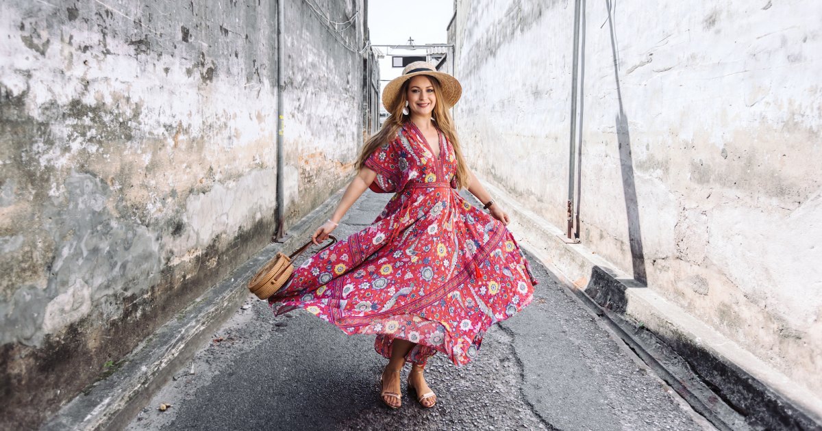 15 Most Comfortable Maxi Dresses to Hide the Lower Belly