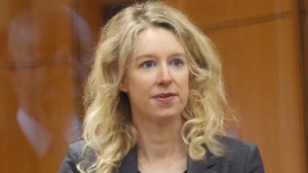 Elizabeth Holmes Officially Reports to Prison for Fraud in Theranos Scandal: Details