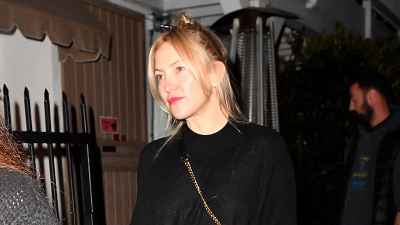 kate-hudson-black-dress