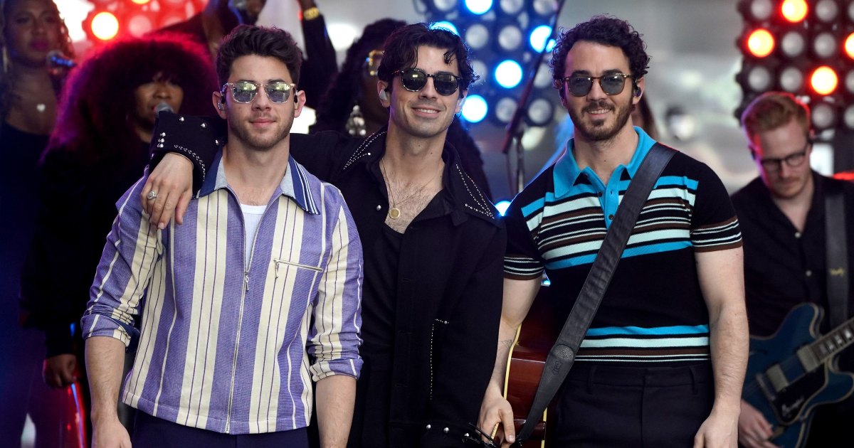 The Jonas Brothers Are Prioritizing Mental Health on ‘Album’ Tour The Jonas Brothers Are Prioritizing Mental Health on ‘Album’ Tour