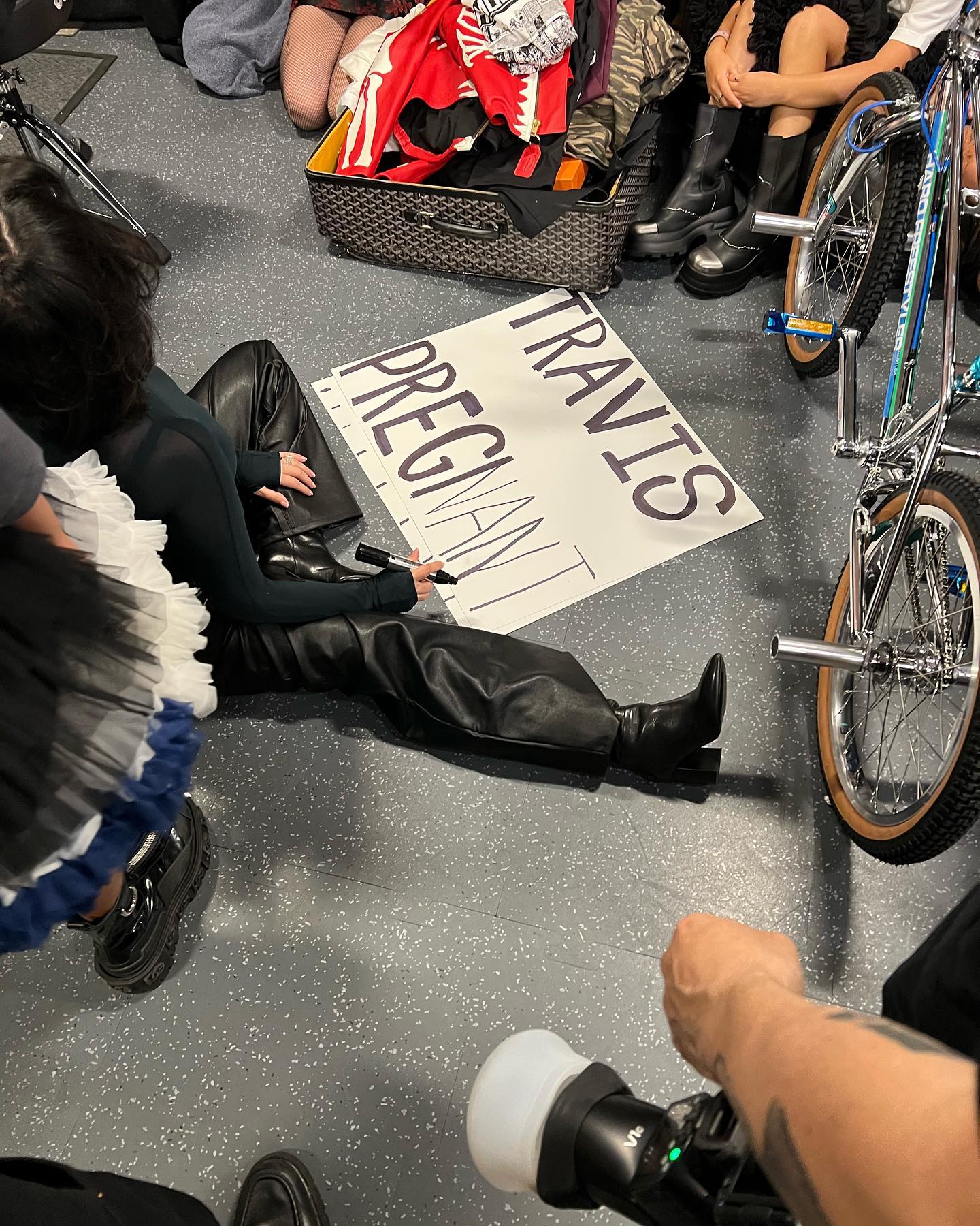 Jaw-Dropping Celebrity Pregnancy Reveals: Beyonce, Kourtney Kardashian, and Beyond!