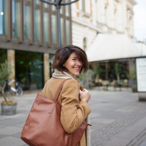 Best-Work-Bags-for-Women-Featured-Image