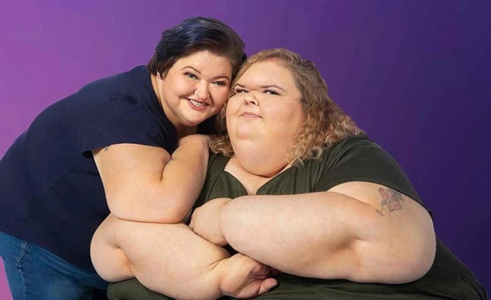 '1000 pounds.  The sisters' Tammy Slaton shows off weight loss transformation with new Mirror Selfie