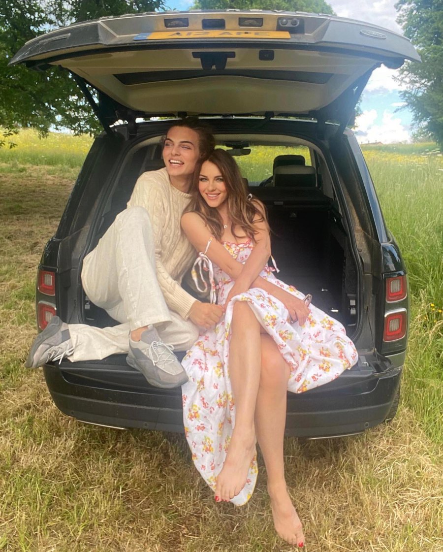 Elizabeth-Hurley-s-Sweetest-Moments-With-Her-Son-Damian-Over-the-Years--Photos-719