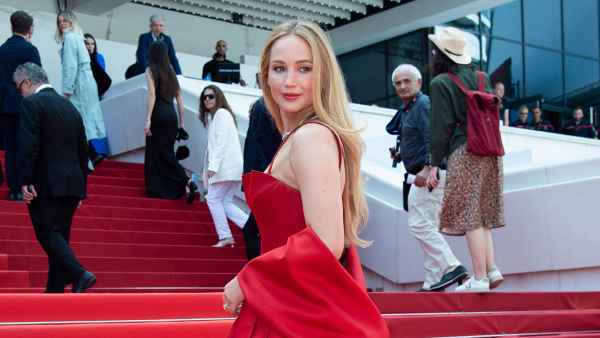 Jennifer Lawrence Reveals Why She Broke Dress Code and Wore Flip-Flops To Cannes Film Festival: 'I Was Not Making a Political Statement'