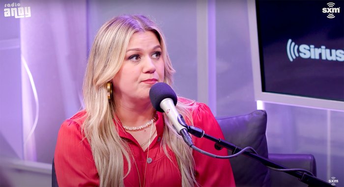 Kelly Clarkson Claims Scooter Braun Took Offense When She Encouraged Genius Taylor Swift to Rerecord Her Albums 3